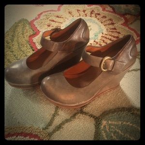 Kork-Ease gray Mary Jane's - NWOT